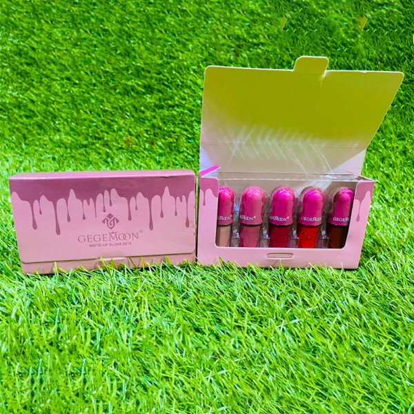 Custom Lip Gloss Boxes - Packaging Shelter